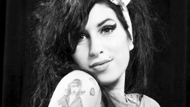 Amy Winehouse : エイミー・ワインハウス